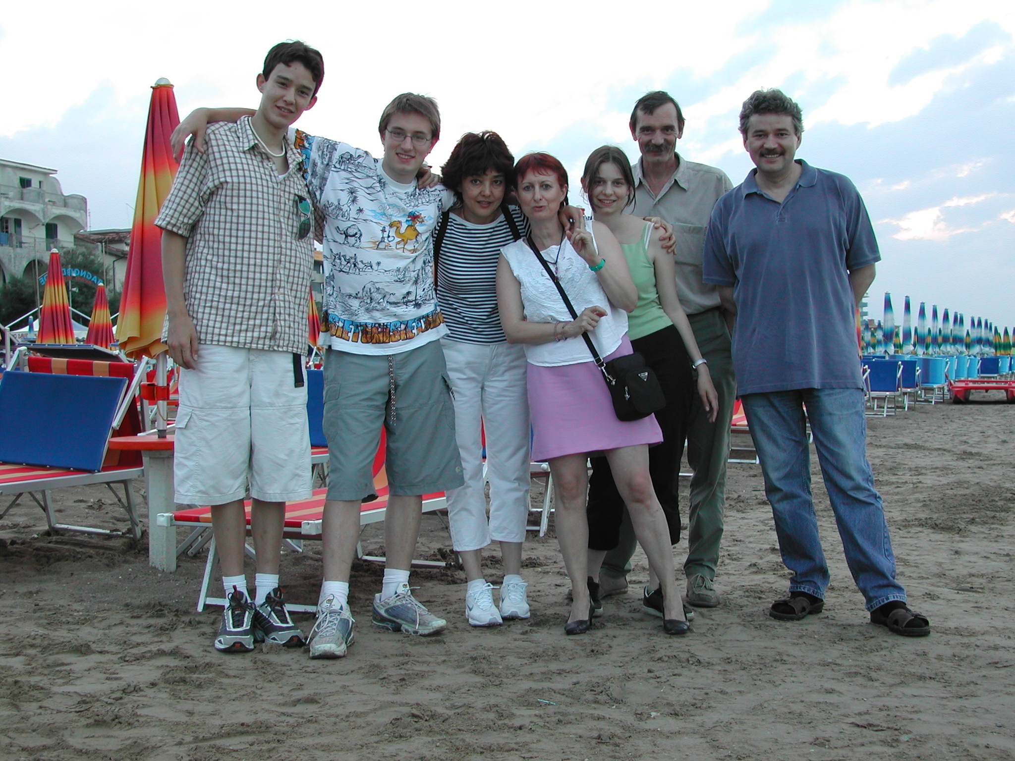 Sophie, Gula, Isbelle, Fran&ccedil;ois, Marat et Raymond